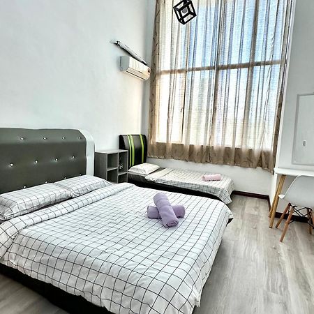 Springfield 3-Storey Cheerful Townhouse #Yoyo Homestay SDK Eksteriør billede