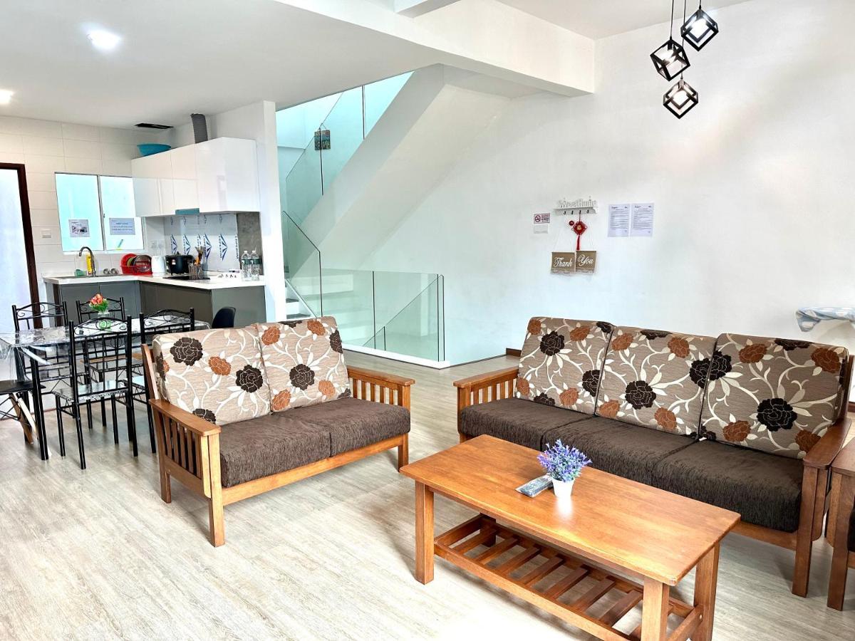 Springfield 3-Storey Cheerful Townhouse #Yoyo Homestay SDK Eksteriør billede